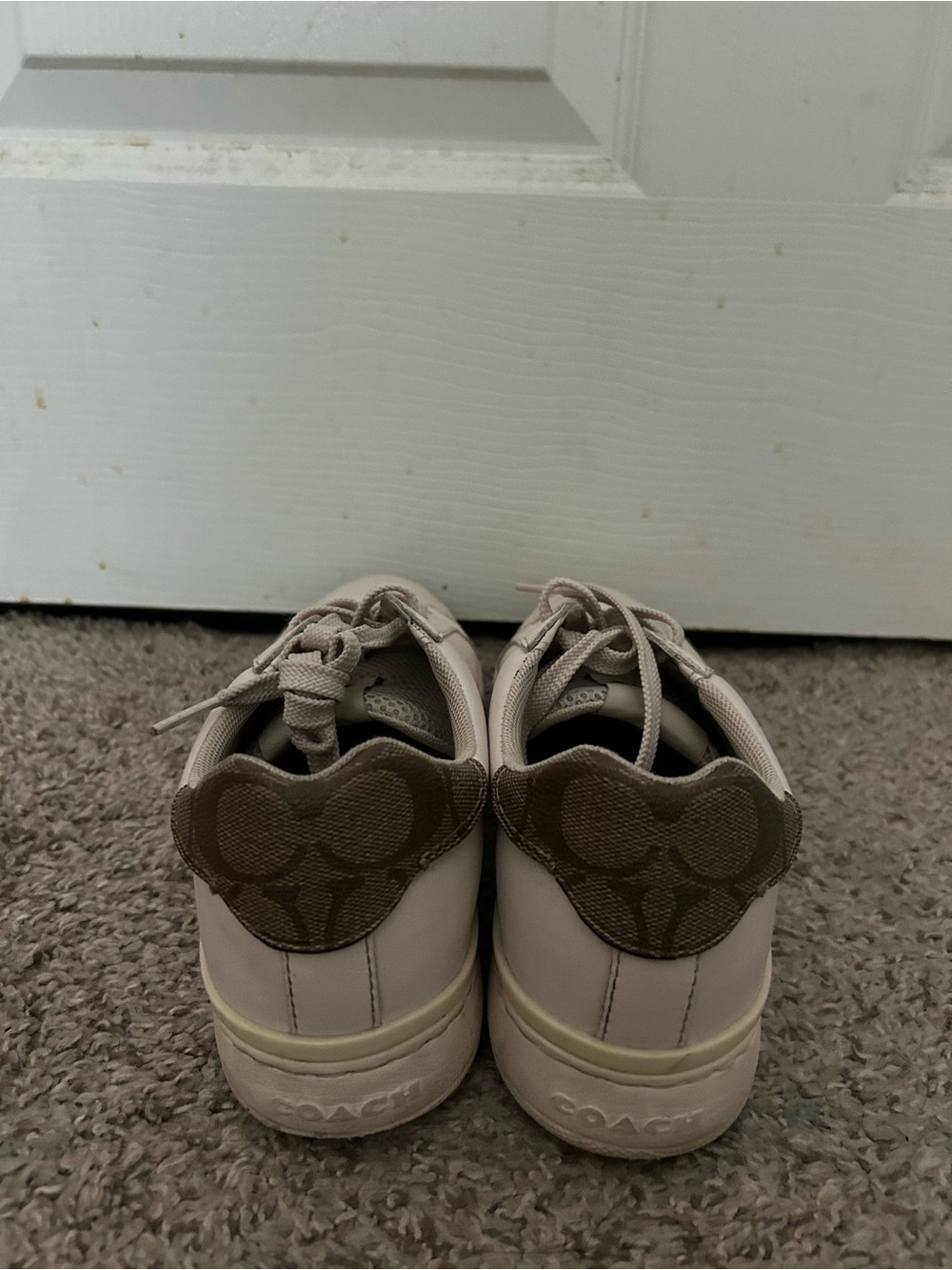 Coach Ivory Leather Low-Top Sneakers with Tan Signature Heel - Picture 3 of 3